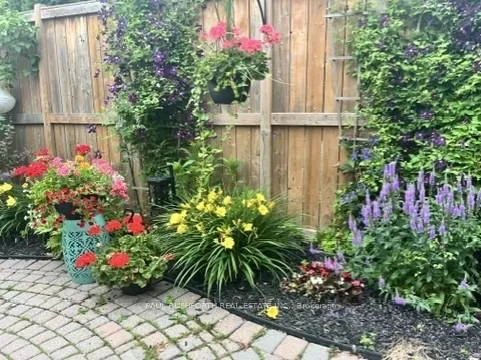 Photo 44 of 6419 Bernice Court, Ottawa, Convent Glen North — HOMEH