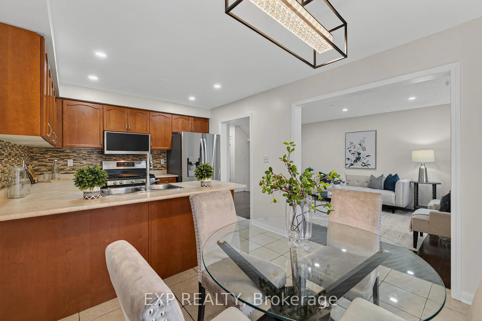 Photo 14 of 4067 Donnic Drive, Burlington, Alton — HOMEH