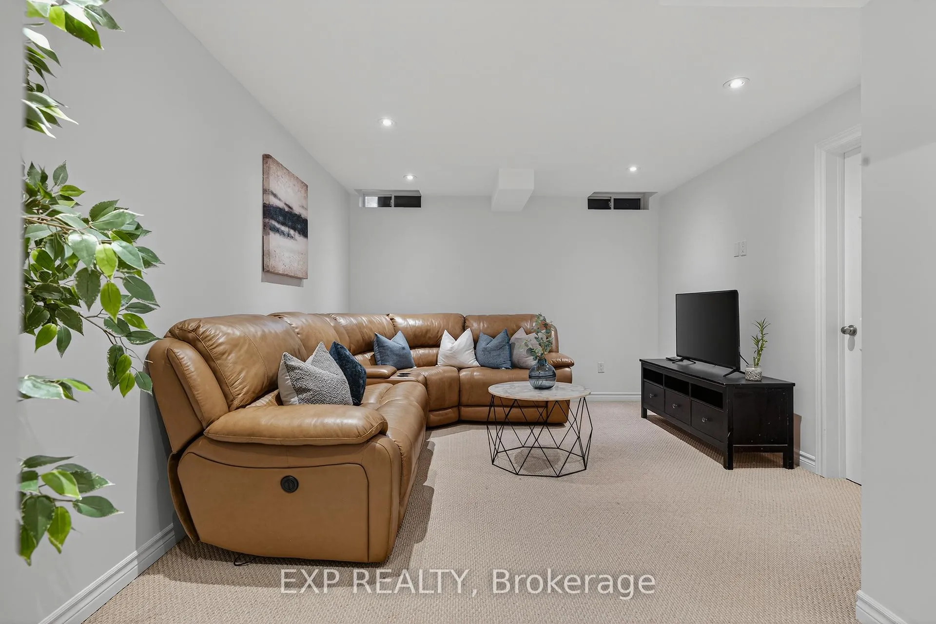 Photo 28 of 4067 Donnic Drive, Burlington, Alton — HOMEH