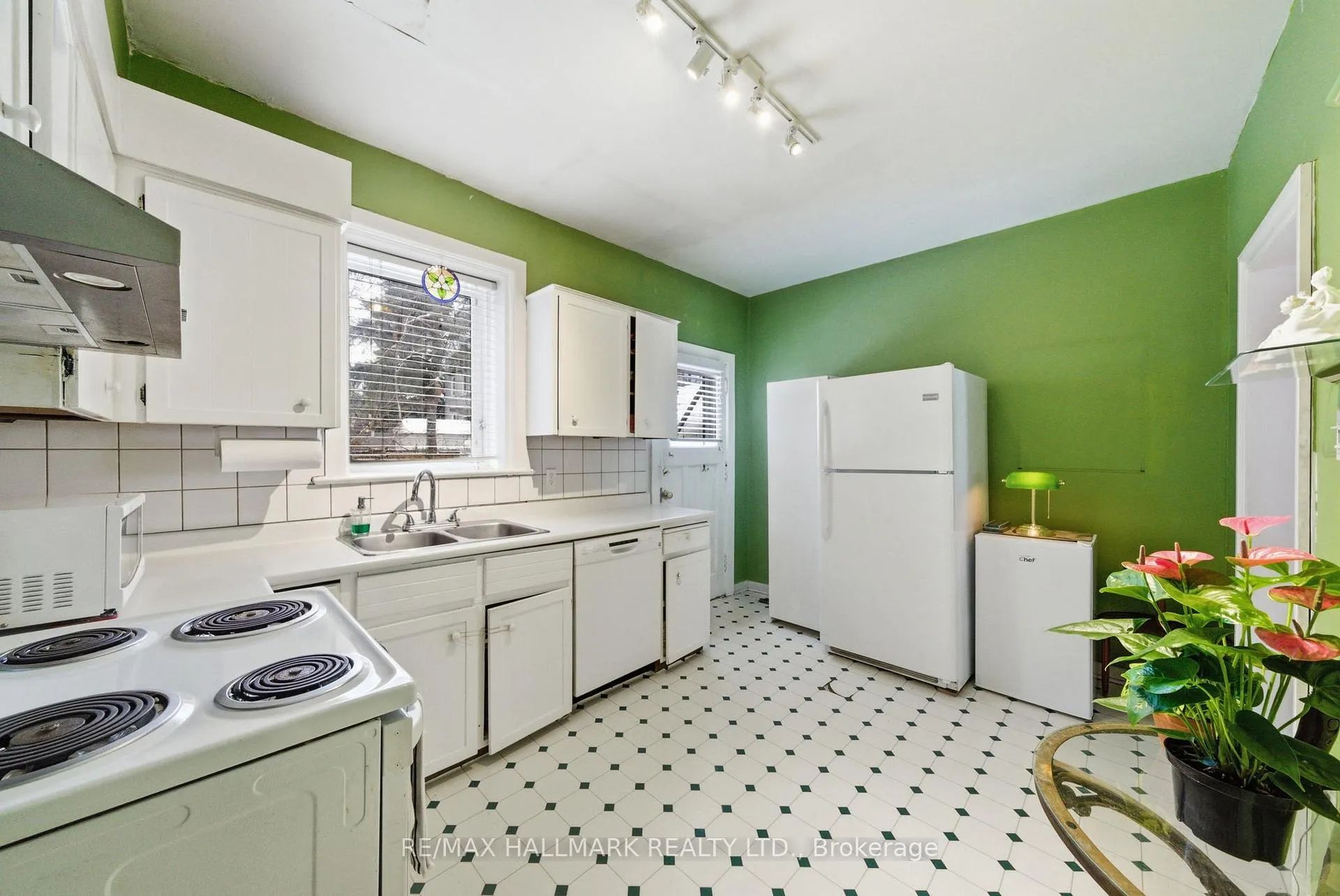 Photo 16 of 217 Snowdon Avenue, Toronto, Lawrence Park North — HOMEH