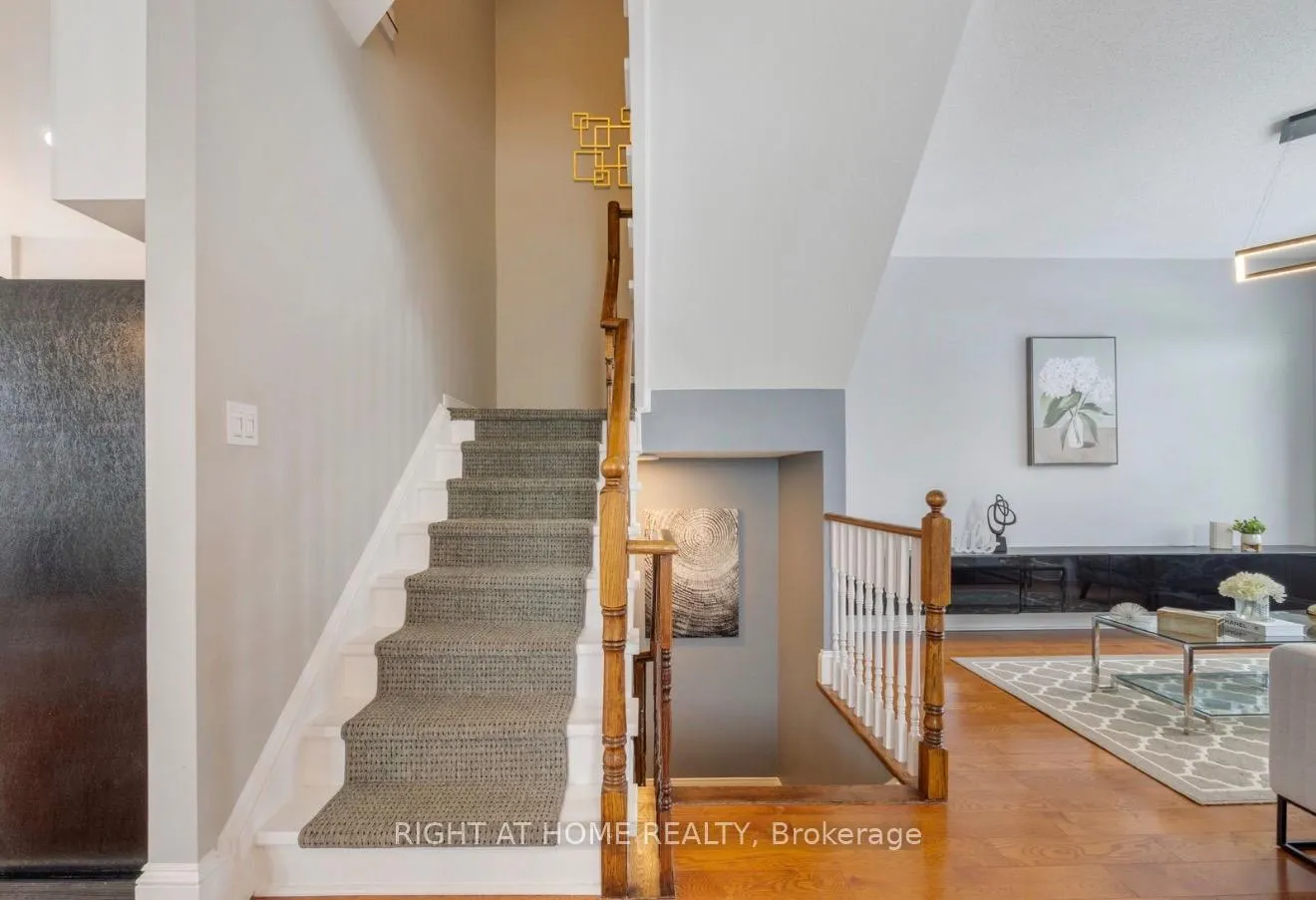 Photo 3 of 2342 Sutton Drive, Burlington, Orchard — HOMEH