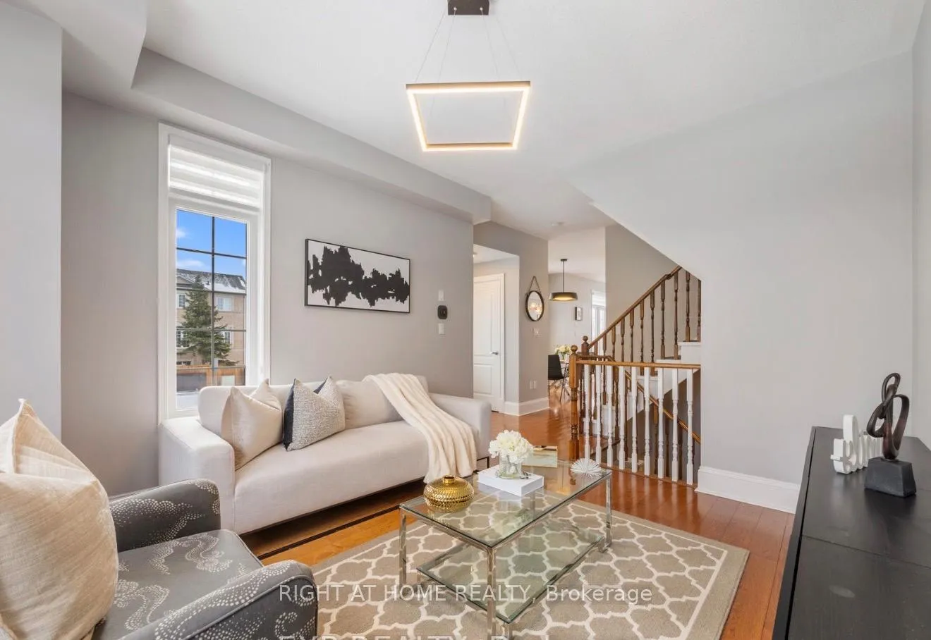 Photo 4 of 2342 Sutton Drive, Burlington, Orchard — HOMEH