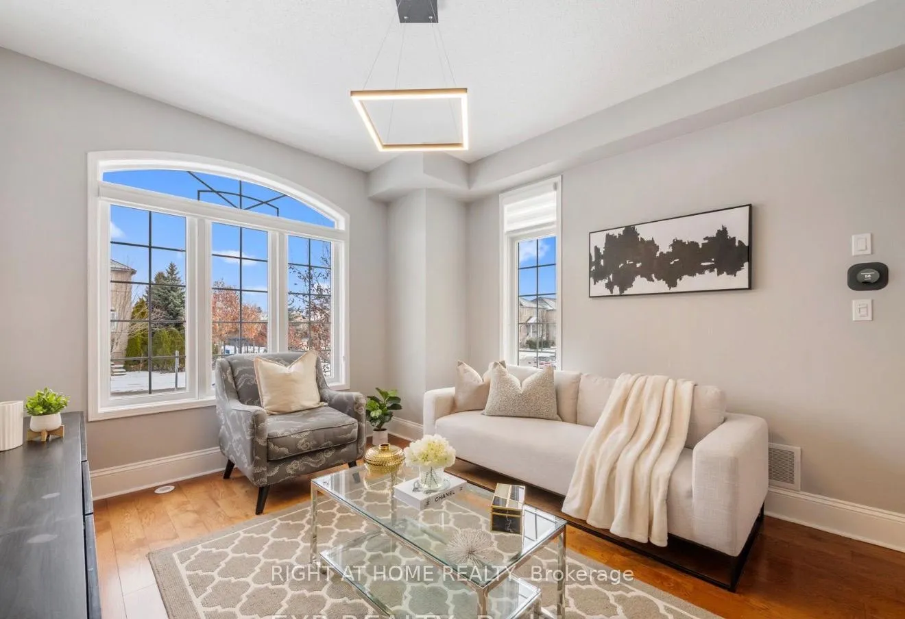Photo 5 of 2342 Sutton Drive, Burlington, Orchard — HOMEH