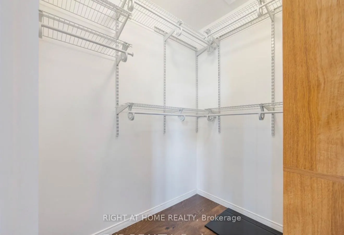 Photo 15 of 2342 Sutton Drive, Burlington, Orchard — HOMEH