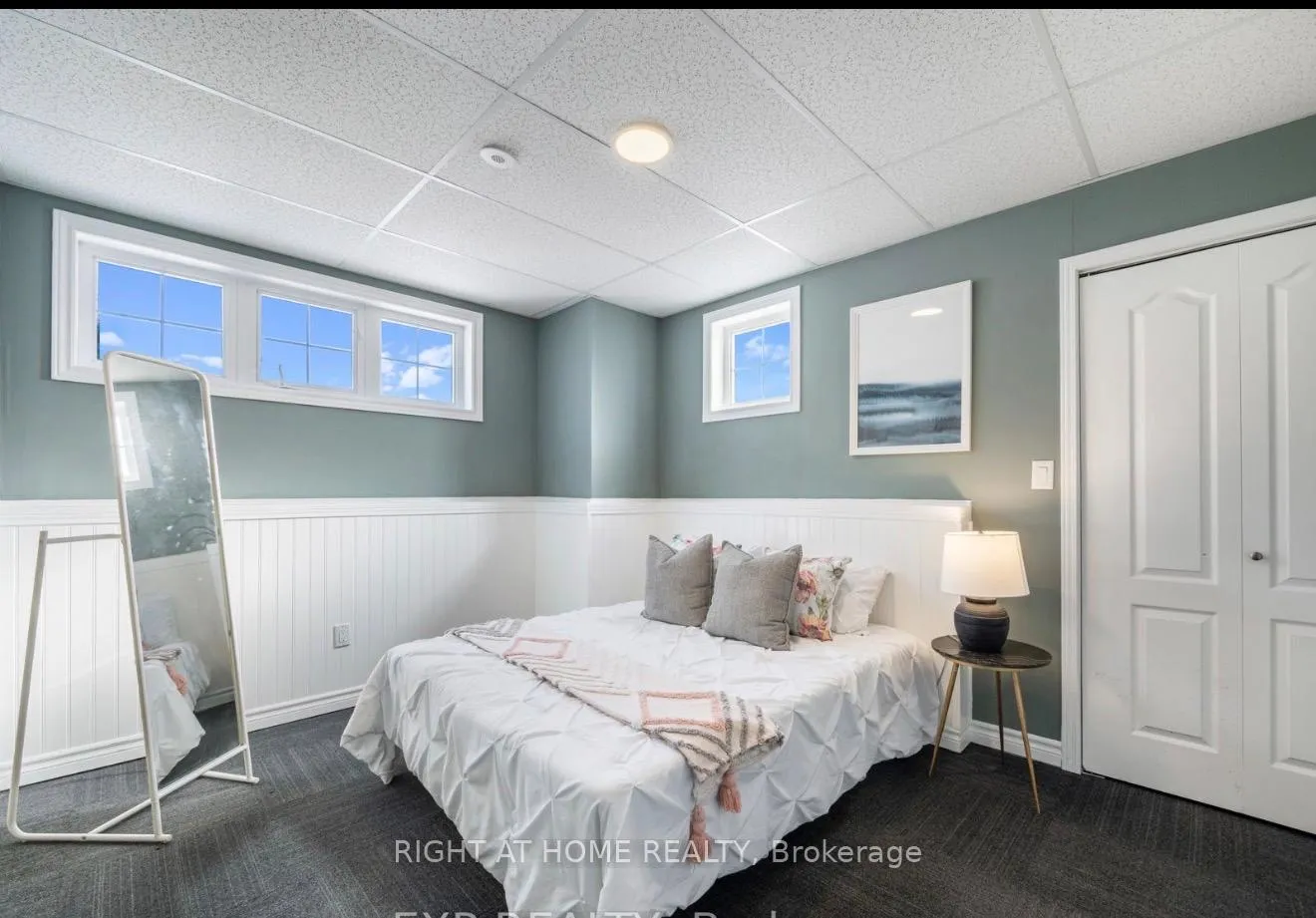 Photo 24 of 2342 Sutton Drive, Burlington, Orchard — HOMEH