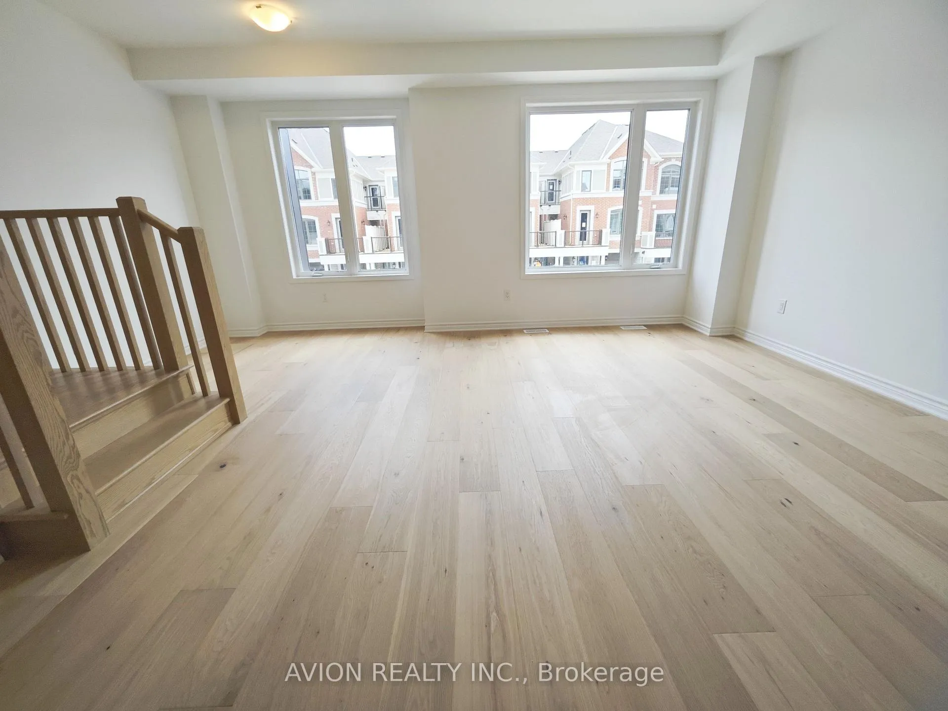 Photo 10 of 18 Avani Avenue, Markham, Rural Markham — HOMEH