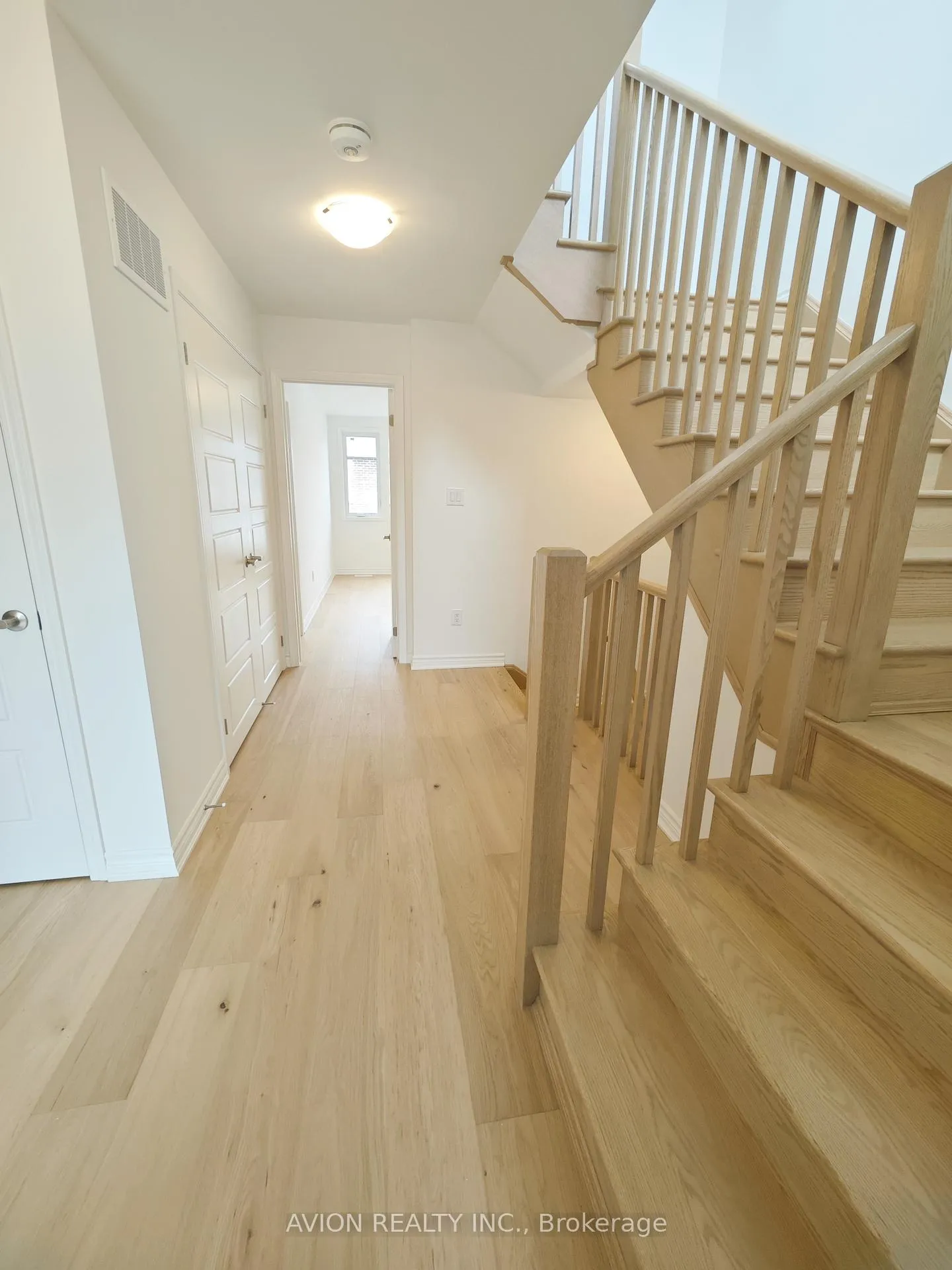 Photo 11 of 18 Avani Avenue, Markham, Rural Markham — HOMEH