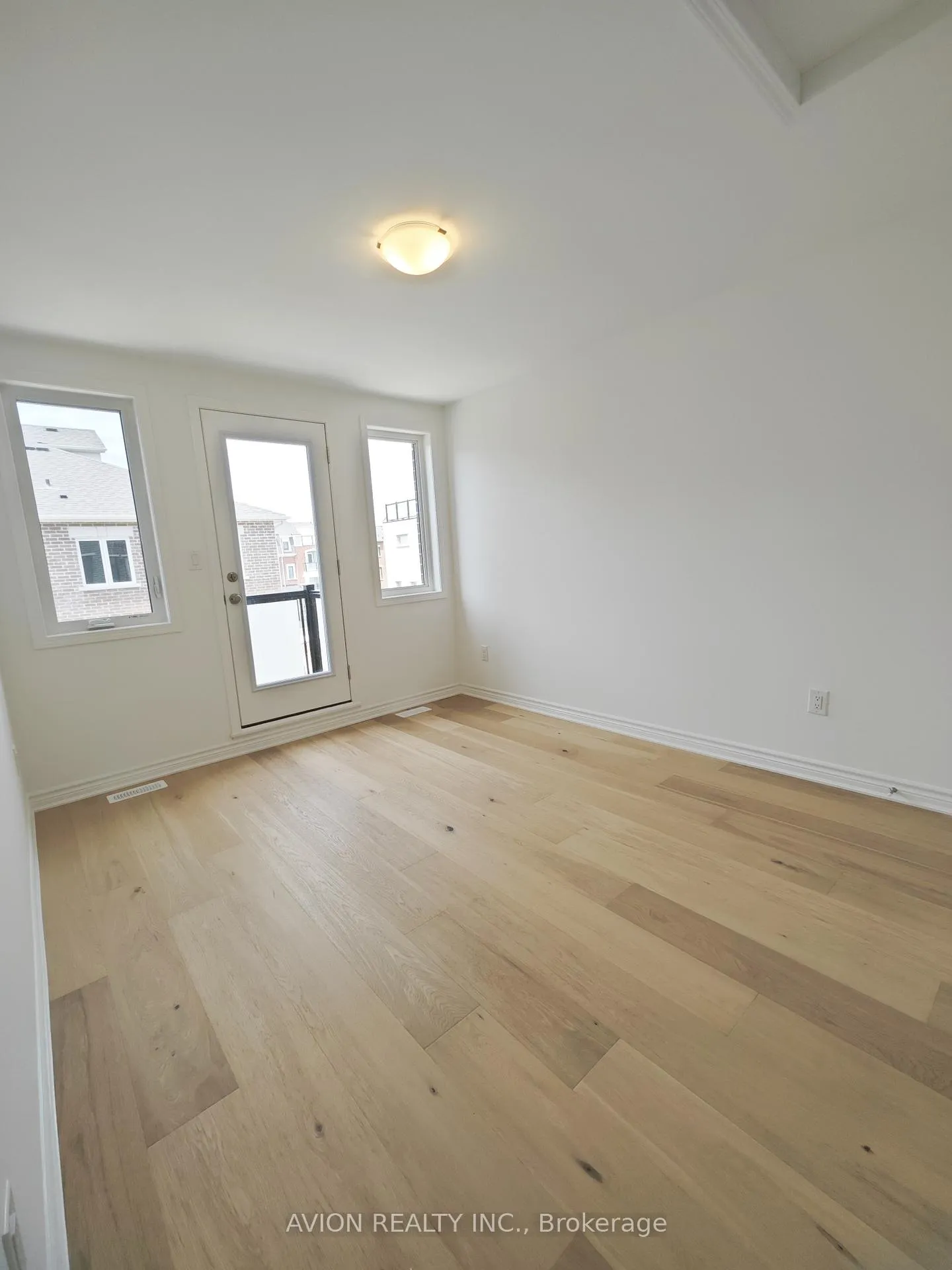 Photo 12 of 18 Avani Avenue, Markham, Rural Markham — HOMEH