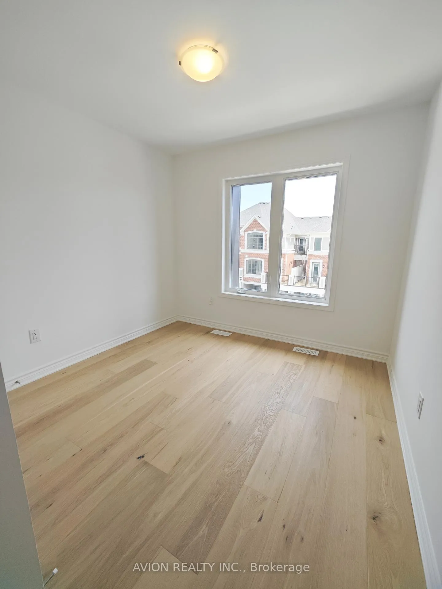 Photo 14 of 18 Avani Avenue, Markham, Rural Markham — HOMEH