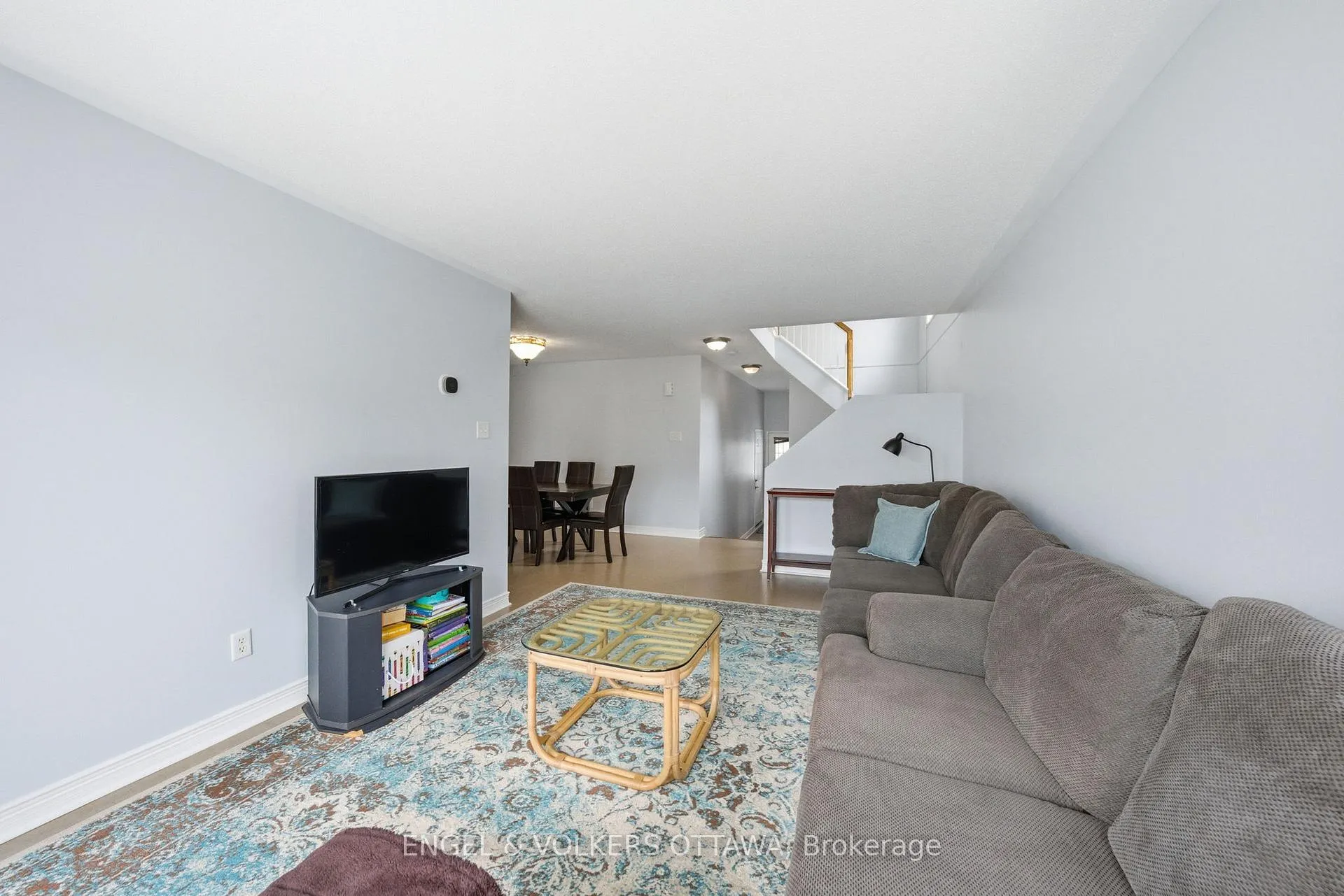 Photo 7 of 2190 Liska Street, Ottawa, Avalon East — HOMEH