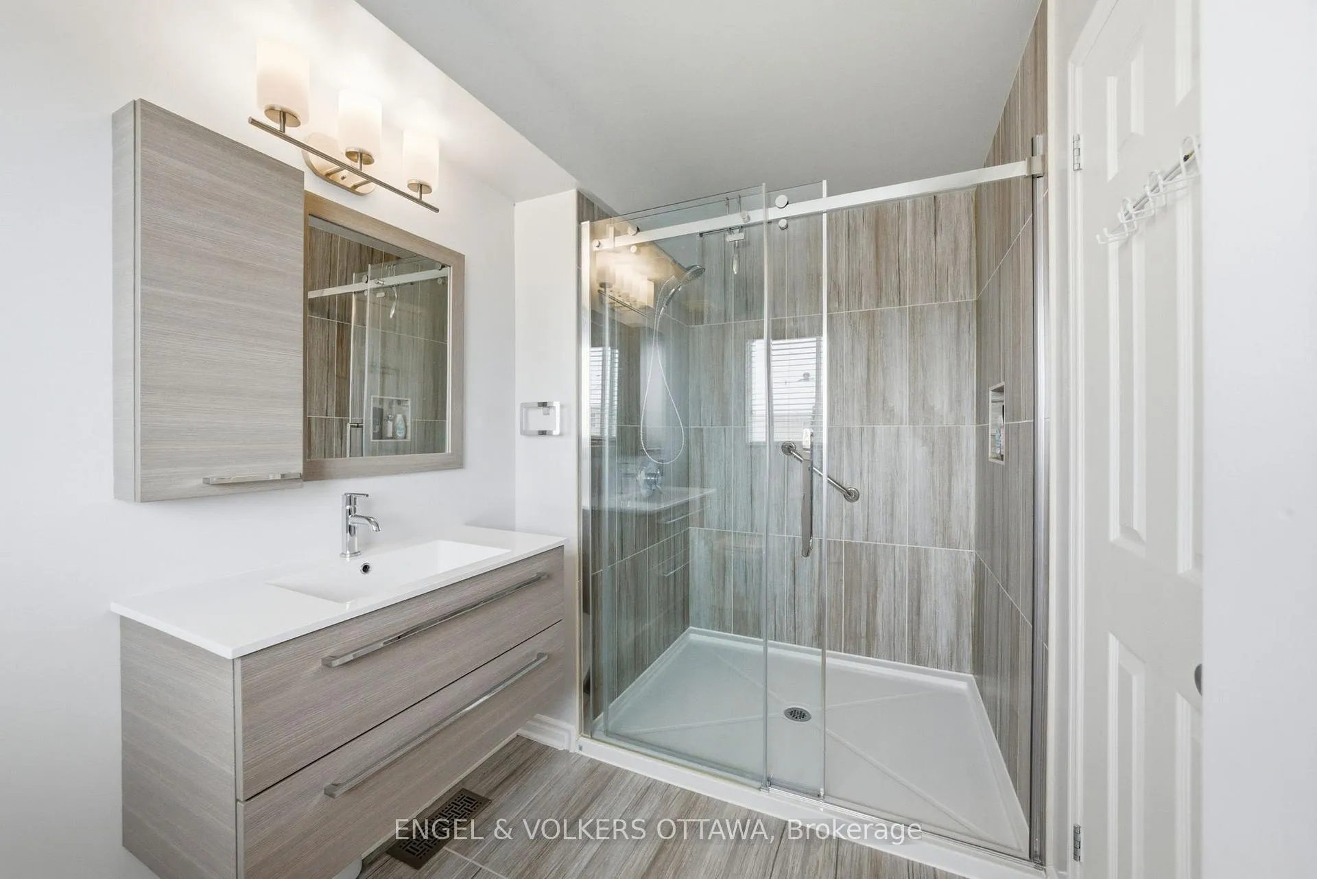 Photo 15 of 2190 Liska Street, Ottawa, Avalon East — HOMEH