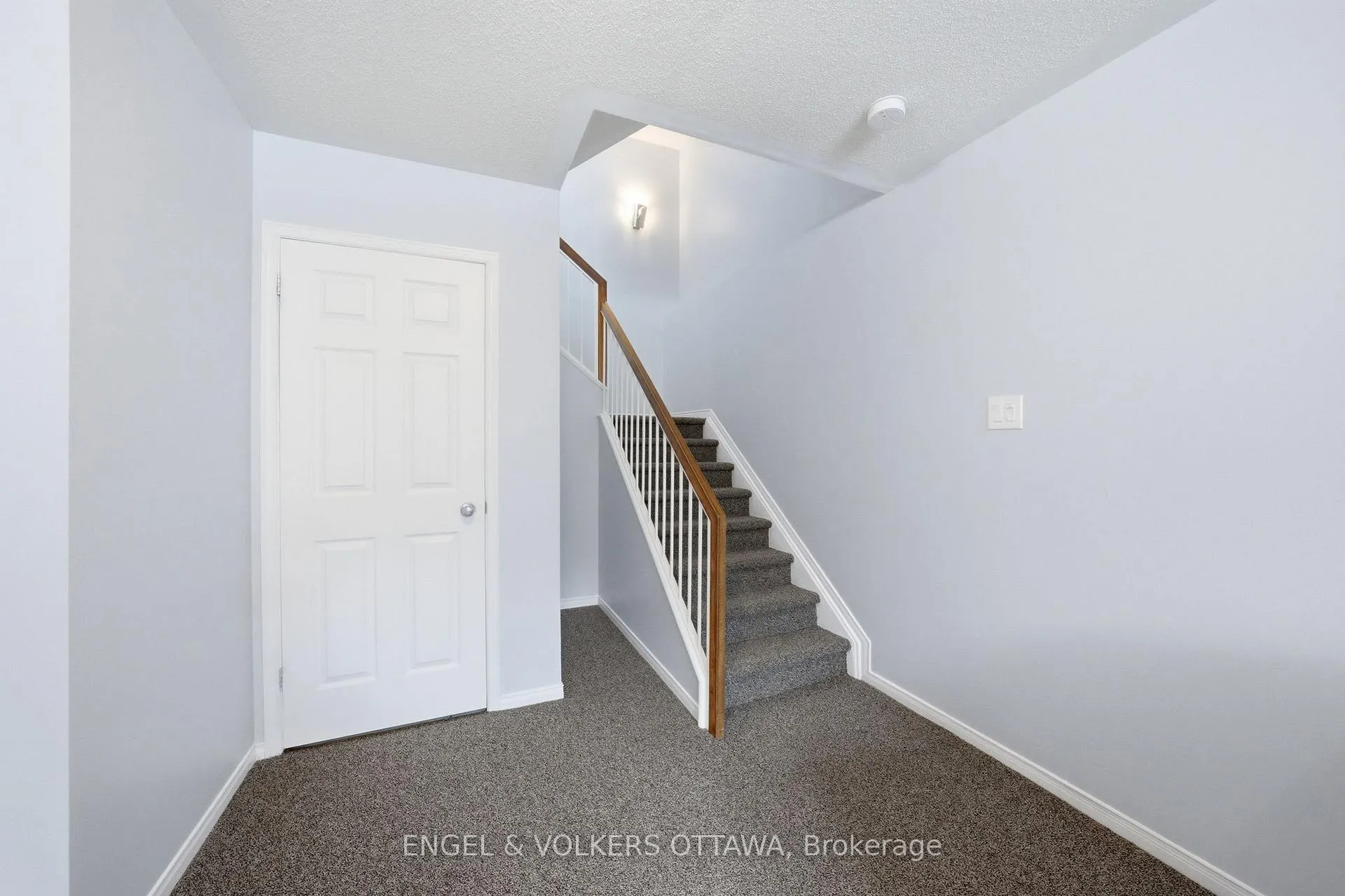 Photo 21 of 2190 Liska Street, Ottawa, Avalon East — HOMEH