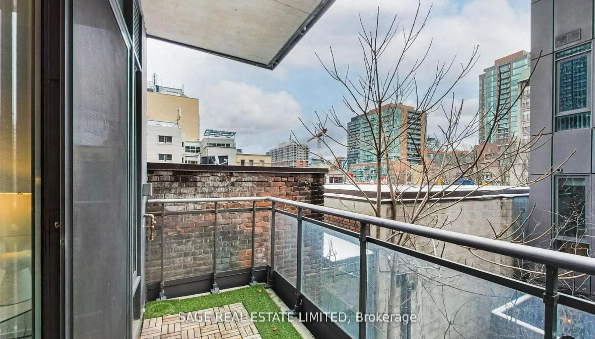 Photo 10 of Unit 208, 127 Queen Street E, Toronto, Church-Yonge Corridor — HOMEH