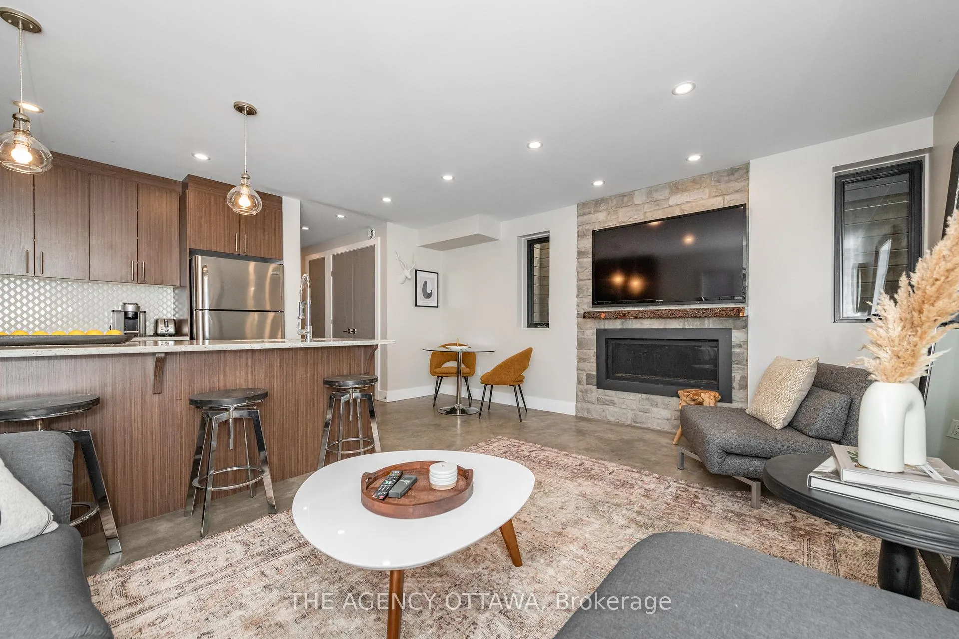Photo 16 of Unit 2, 946 Colonel By Drive, Ottawa, Old Ottawa South — HOMEH