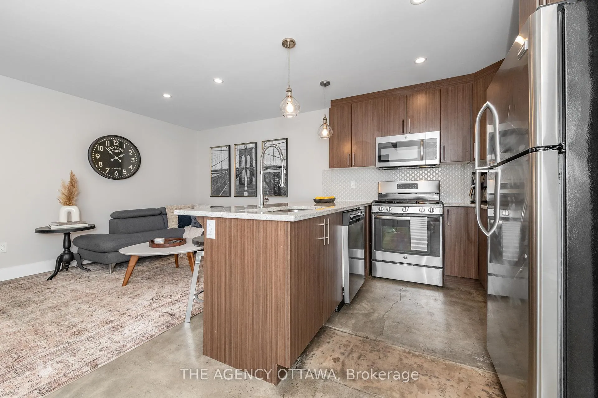 Photo 17 of Unit 2, 946 Colonel By Drive, Ottawa, Old Ottawa South — HOMEH