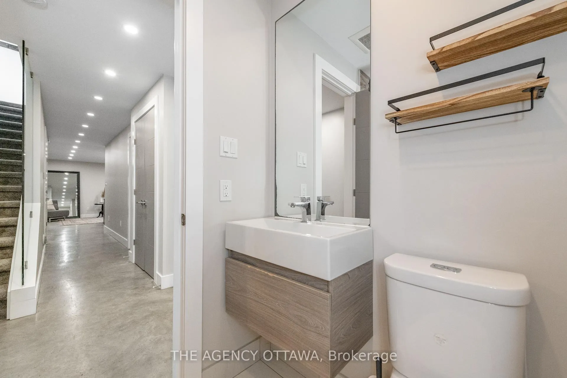 Photo 22 of Unit 2, 946 Colonel By Drive, Ottawa, Old Ottawa South — HOMEH