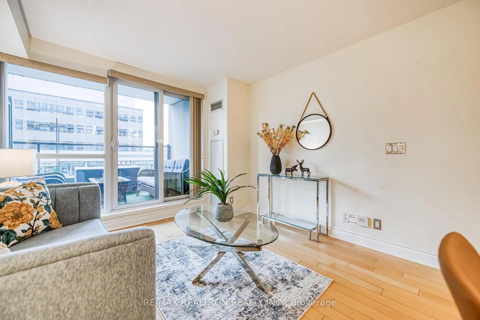 Photo 13 of Unit 209, 32 Clegg Road, Markham, Unionville — HOMEH