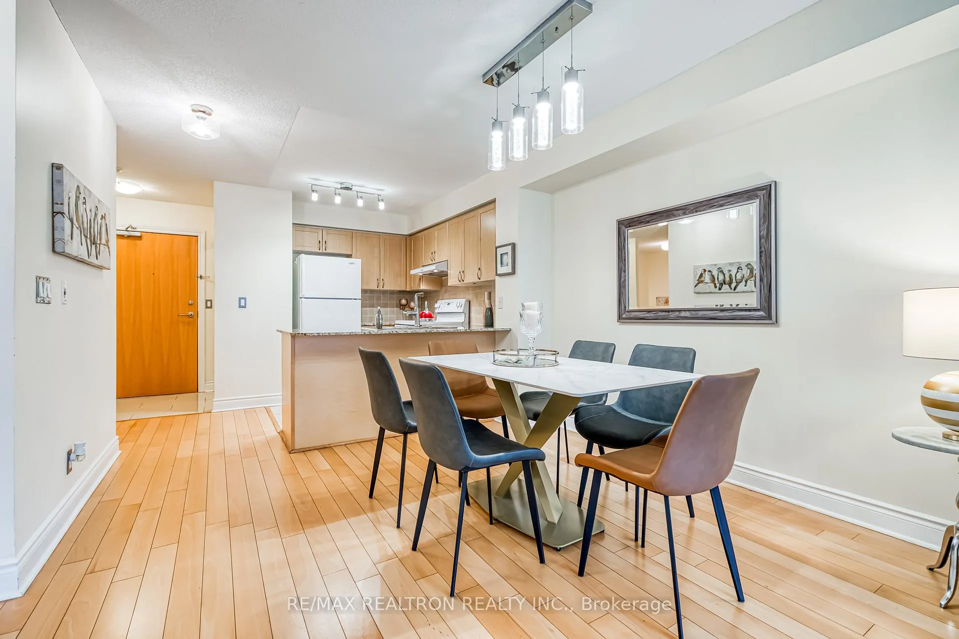 Photo 20 of Unit 209, 32 Clegg Road, Markham, Unionville — HOMEH