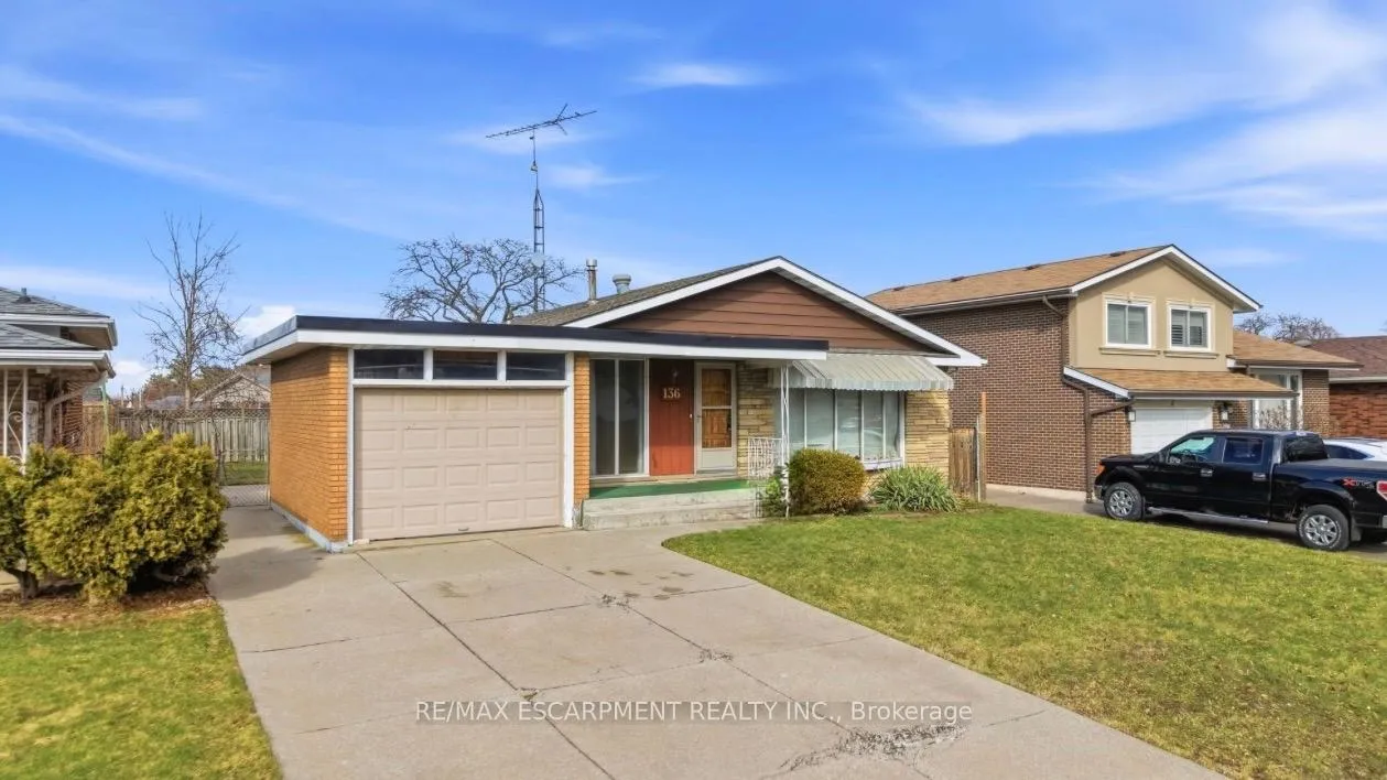 Photo 2 of 136 Cromwell Crescent, Hamilton, Greenford — HOMEH