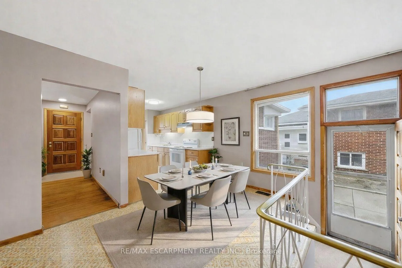Photo 4 of 136 Cromwell Crescent, Hamilton, Greenford — HOMEH