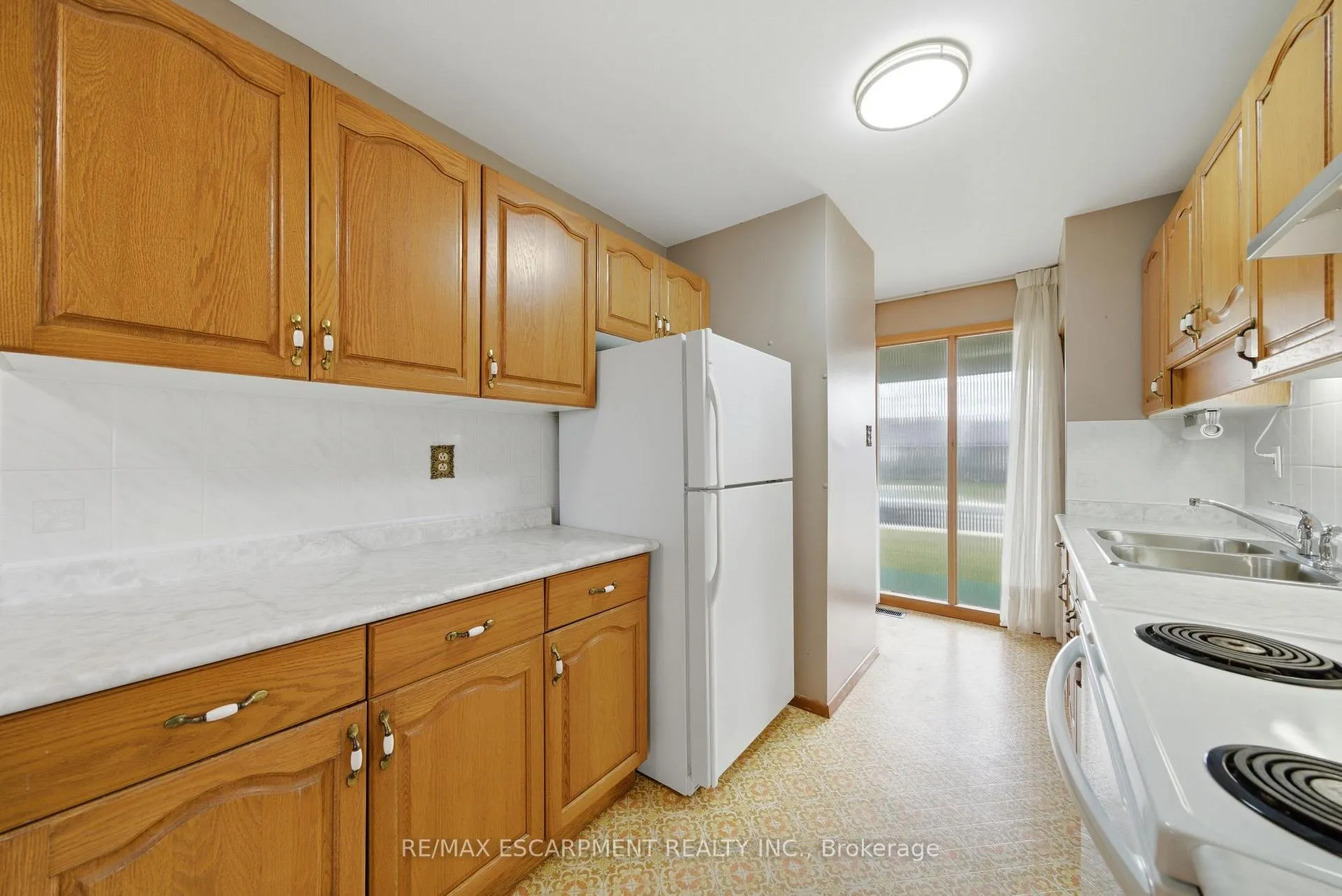 Photo 6 of 136 Cromwell Crescent, Hamilton, Greenford — HOMEH