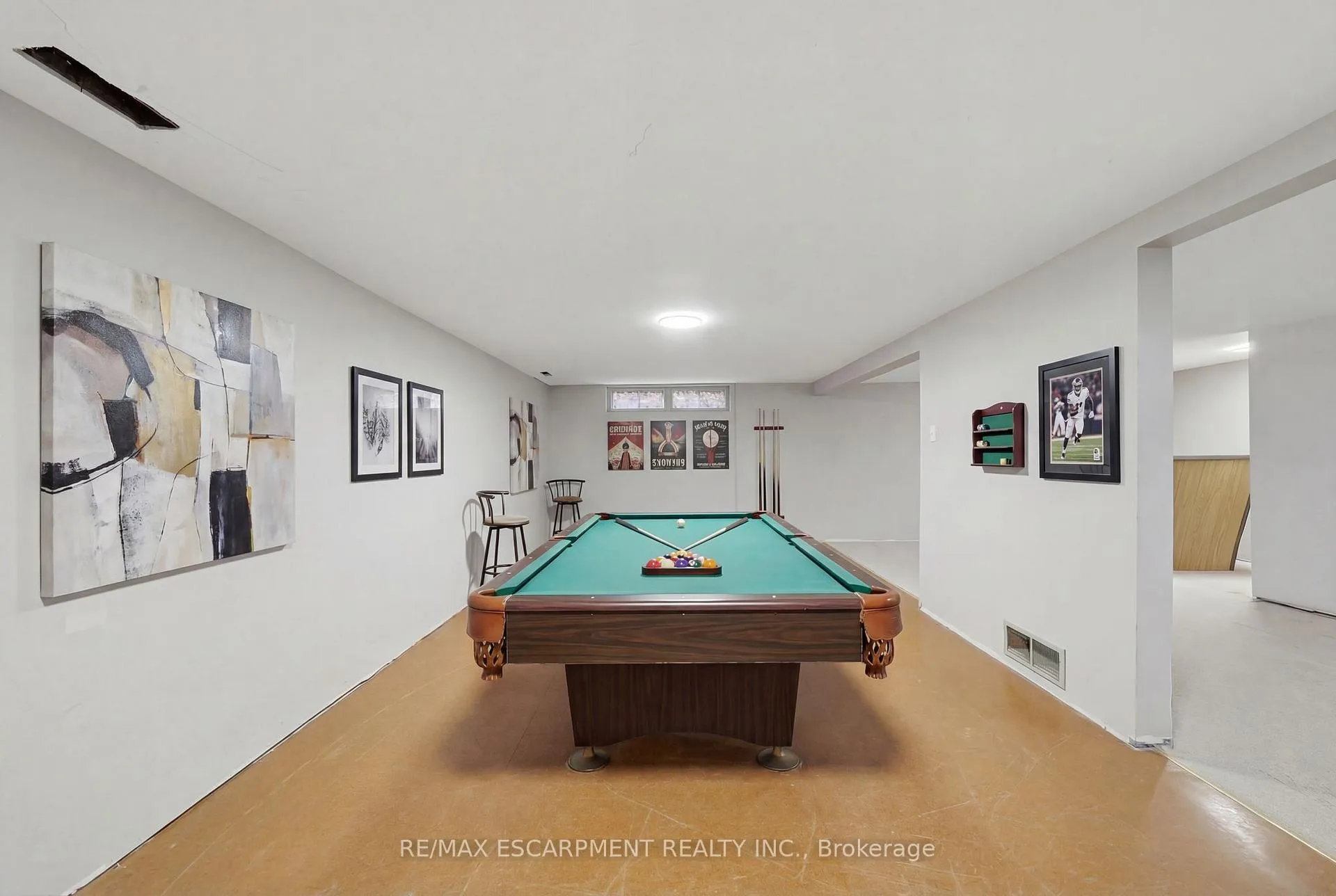 Photo 14 of 136 Cromwell Crescent, Hamilton, Greenford — HOMEH