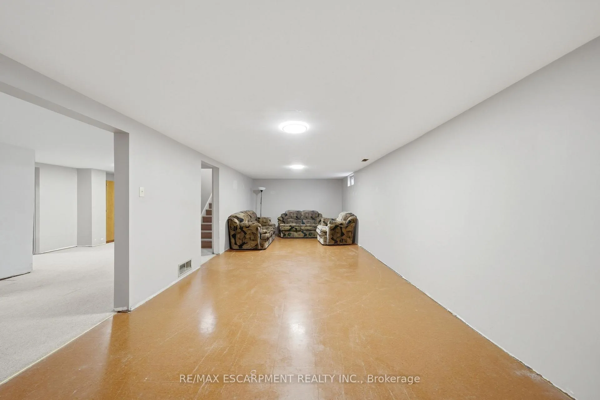 Photo 15 of 136 Cromwell Crescent, Hamilton, Greenford — HOMEH