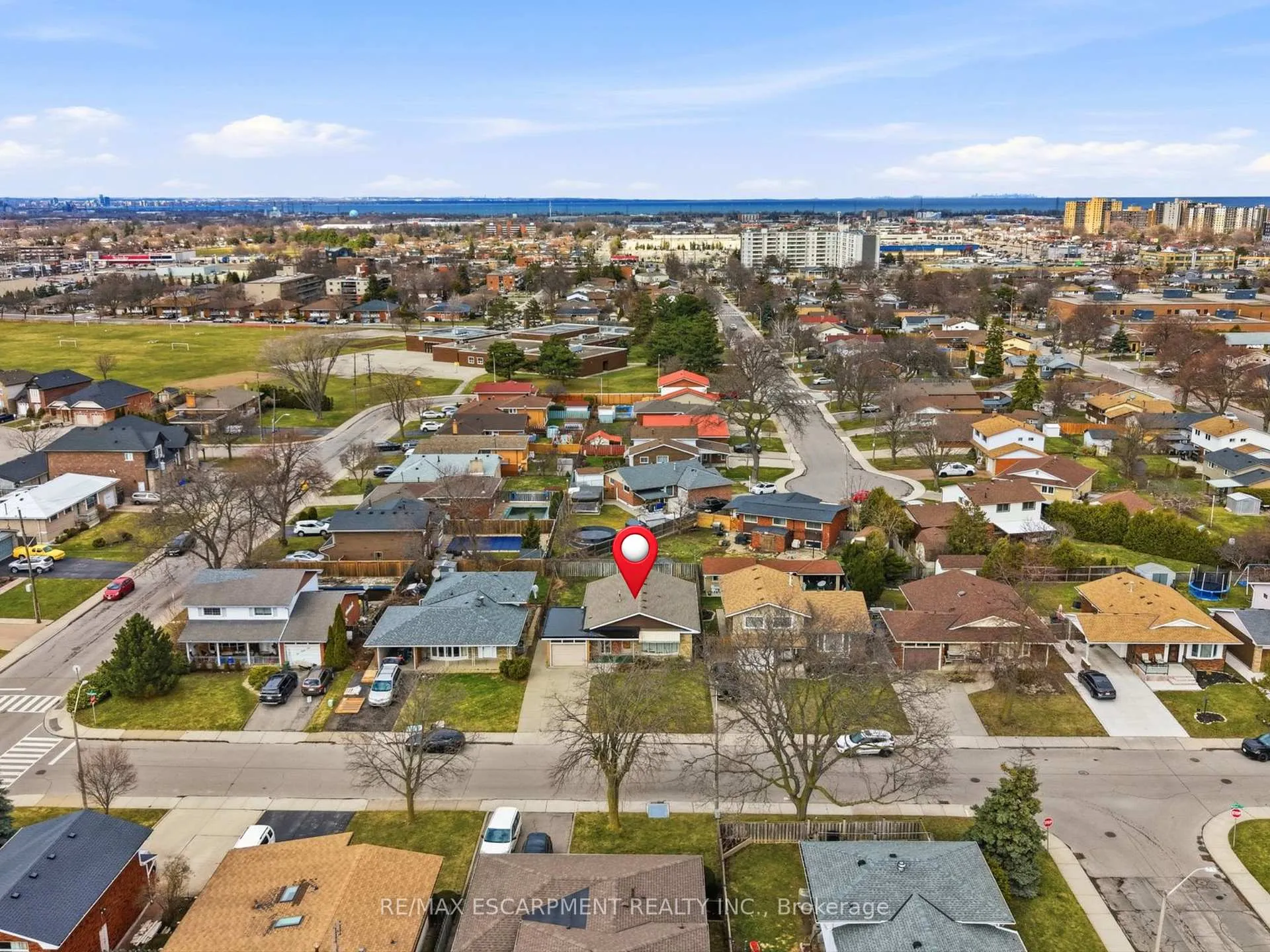 Photo 23 of 136 Cromwell Crescent, Hamilton, Greenford — HOMEH