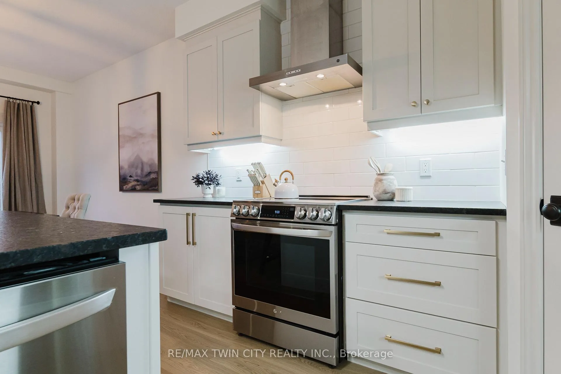 Photo 14 of 22 Bettschen Lane, Wilmot — HOMEH