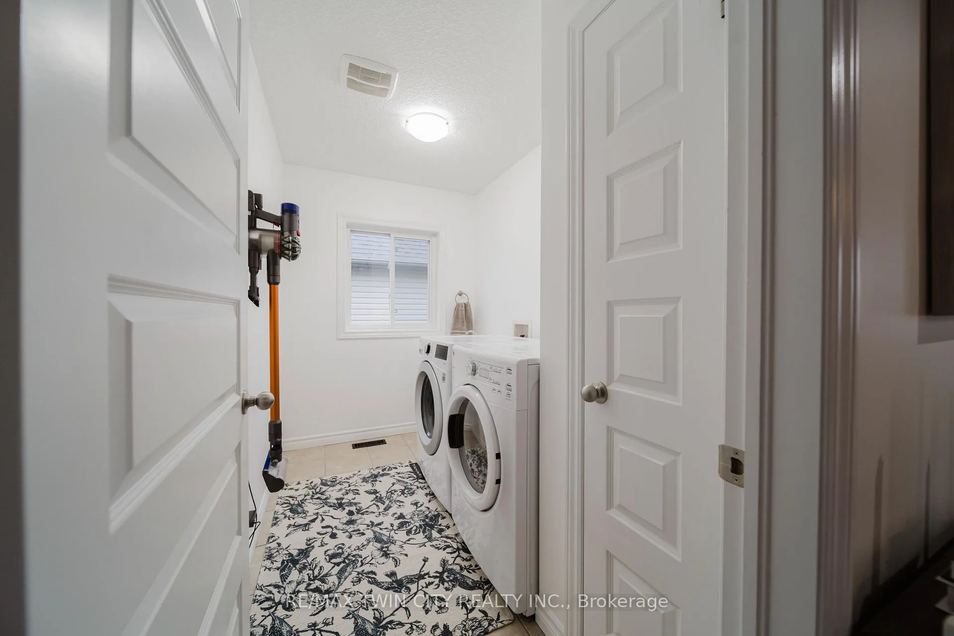 Photo 36 of 22 Bettschen Lane, Wilmot — HOMEH