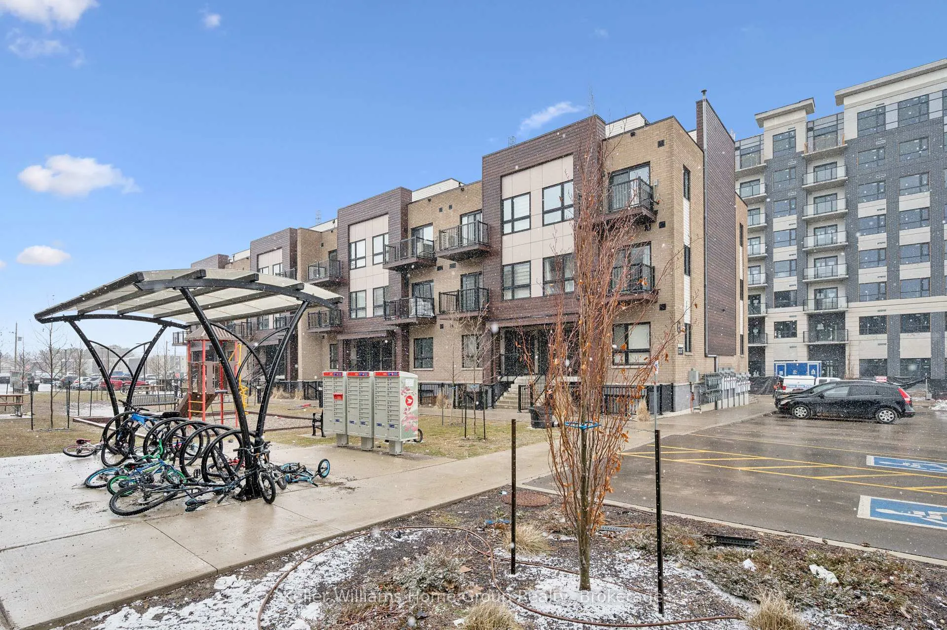 Photo 29 of Unit A15, 10 Palace Street, Kitchener — HOMEH