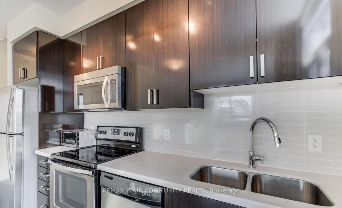 Photo 4 of Unit 508, 75 North Park Road, Vaughan, Beverley Glen — HOMEH