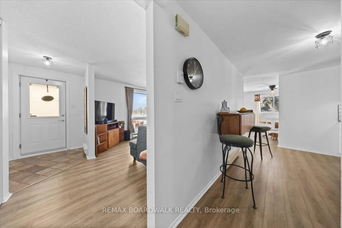 Photo 3 of Unit 46A, 802 St. Andre Drive, Ottawa, Hiawatha Park/Convent Glen — HOMEH