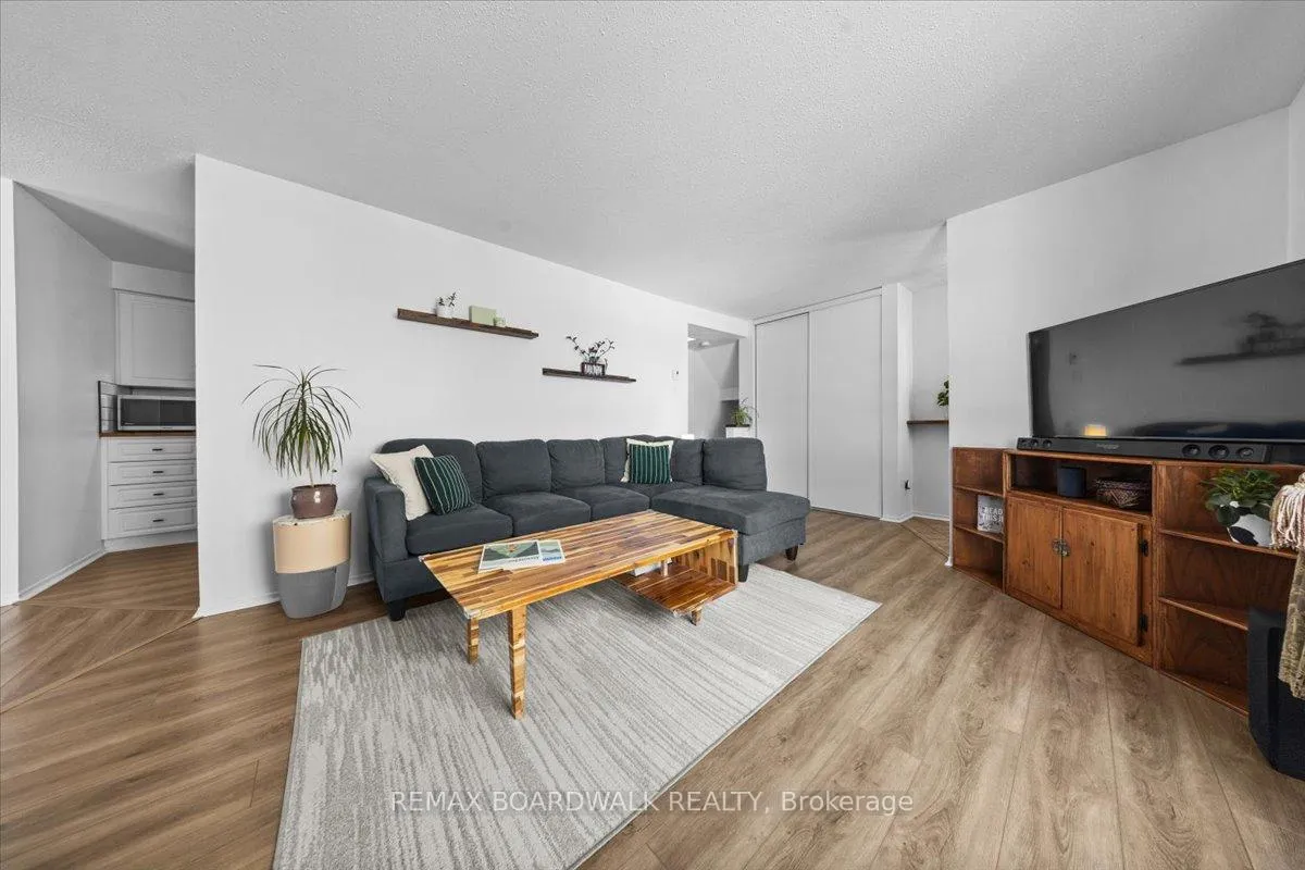 Photo 8 of Unit 46A, 802 St. Andre Drive, Ottawa, Hiawatha Park/Convent Glen — HOMEH