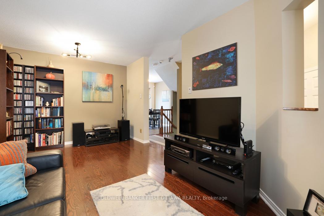 Photo 5 of 5 Margrave Avenue, Ottawa, Hunt Club Park/Greenboro — HOMEH