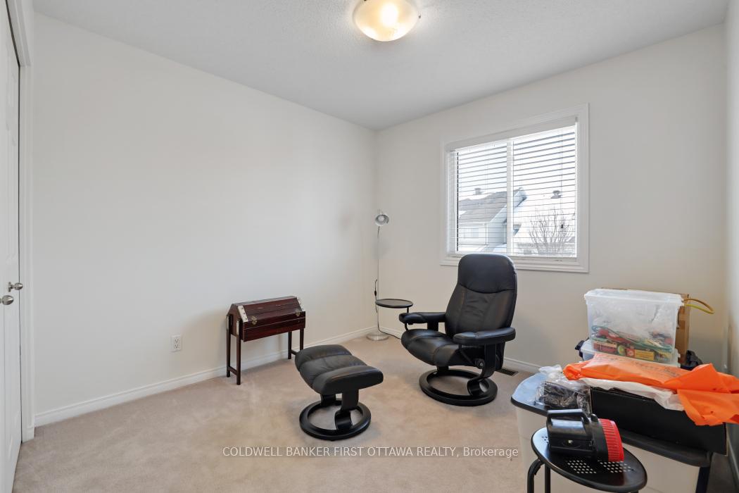 Photo 10 of 5 Margrave Avenue, Ottawa, Hunt Club Park/Greenboro — HOMEH