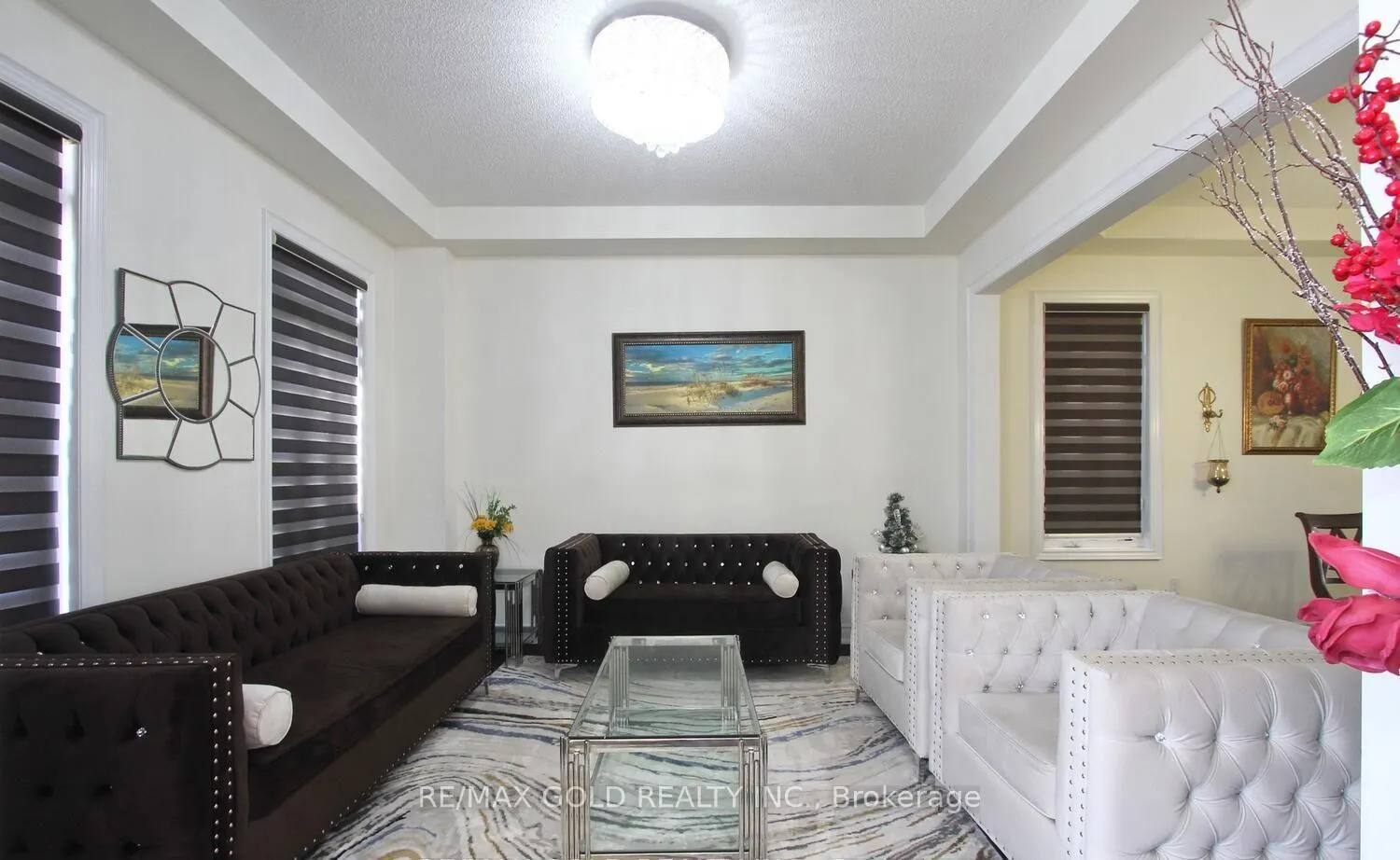 Photo 7 of 14 Ladbrook Crescent, Brampton, Credit Valley — HOMEH