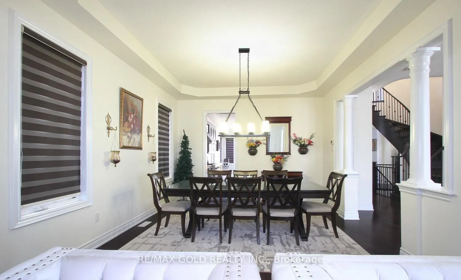 Photo 10 of 14 Ladbrook Crescent, Brampton, Credit Valley — HOMEH