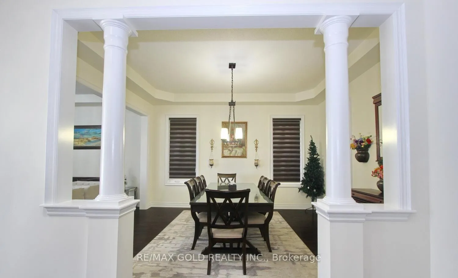 Photo 12 of 14 Ladbrook Crescent, Brampton, Credit Valley — HOMEH