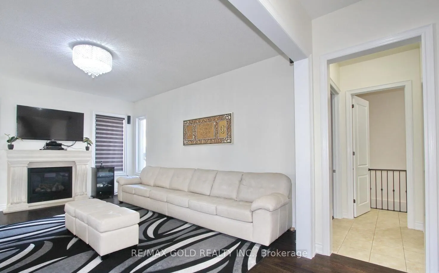 Photo 15 of 14 Ladbrook Crescent, Brampton, Credit Valley — HOMEH