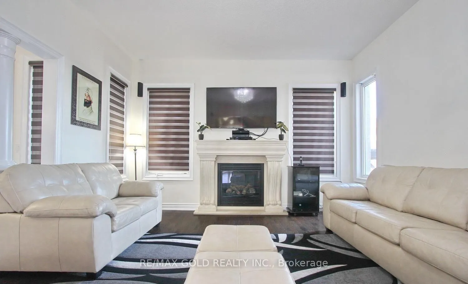 Photo 17 of 14 Ladbrook Crescent, Brampton, Credit Valley — HOMEH
