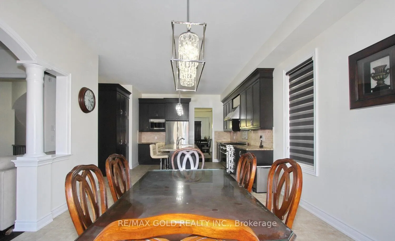 Photo 19 of 14 Ladbrook Crescent, Brampton, Credit Valley — HOMEH