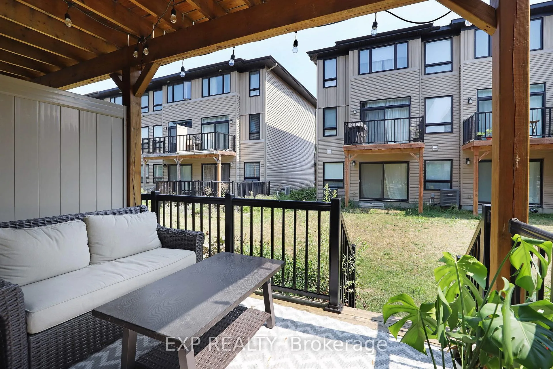 Photo 33 of 311 Twinflower Way, Ottawa, Barrhaven - Longfields — HOMEH