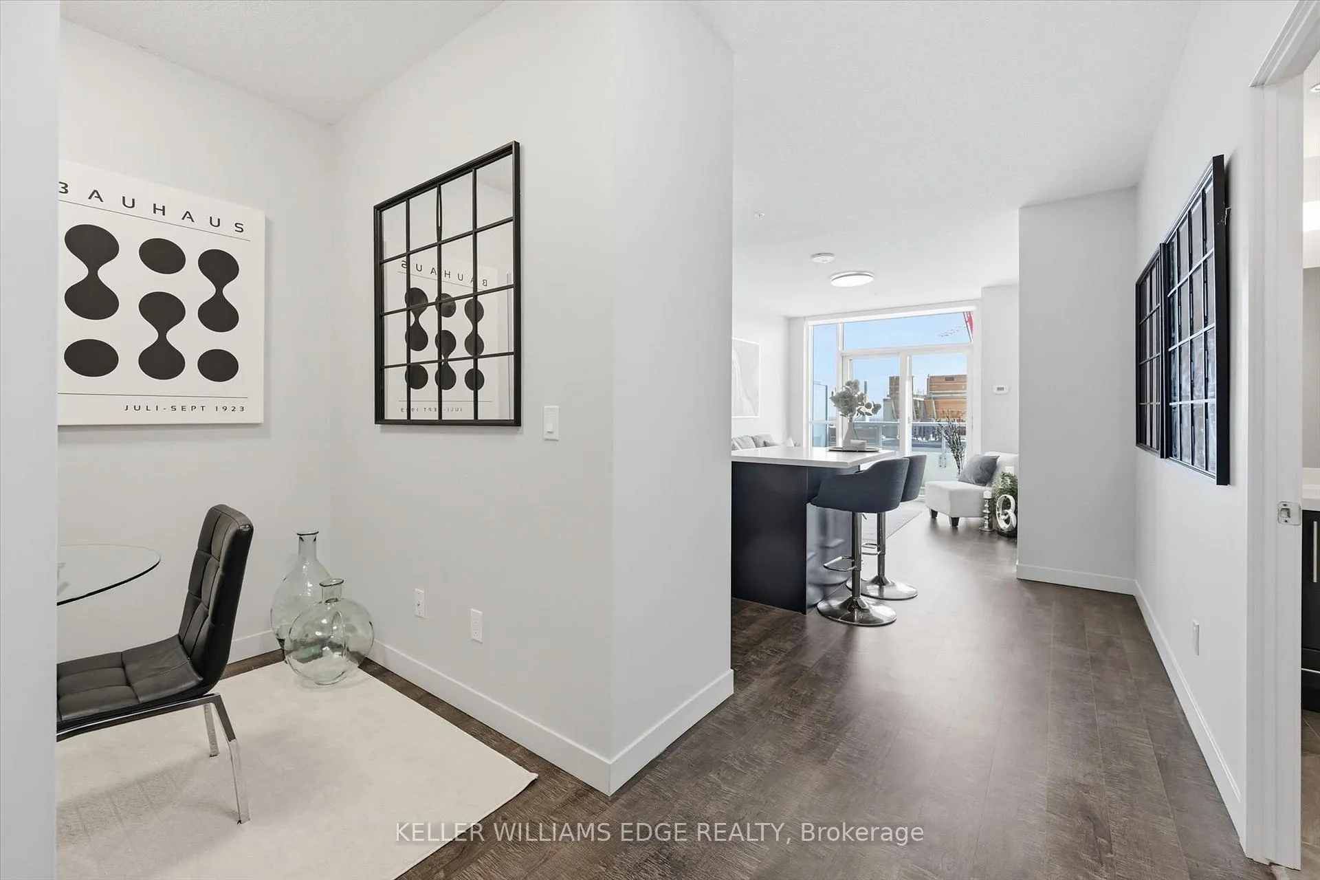 Photo 11 of Unit 1205, 2081 Fairview Street, Burlington, Freeman — HOMEH