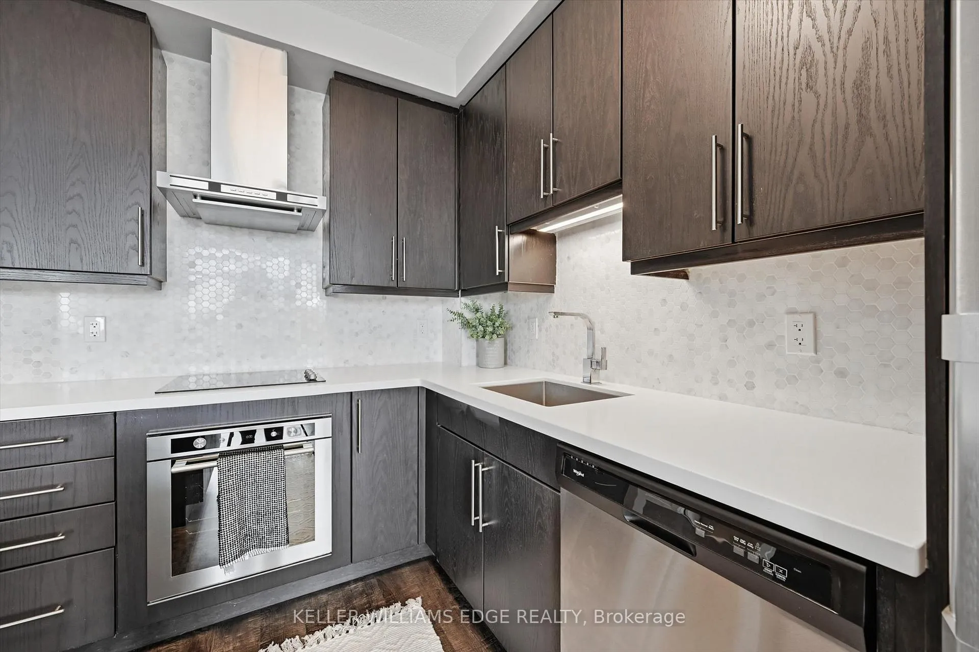 Photo 16 of Unit 1205, 2081 Fairview Street, Burlington, Freeman — HOMEH
