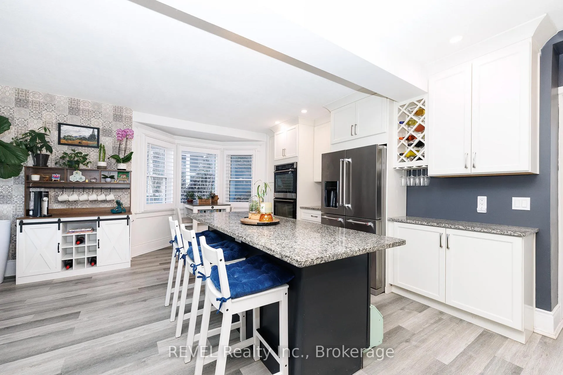 Photo 14 of 212 Maple Street, Welland, Broadway — HOMEH