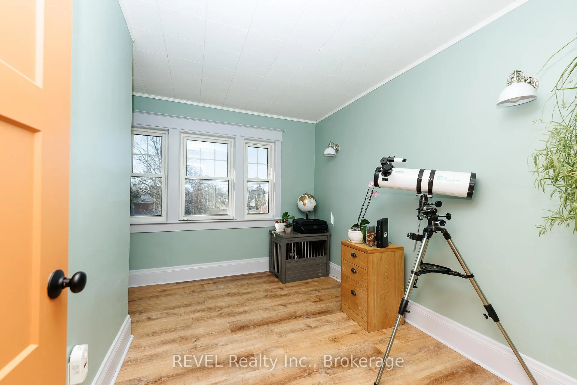 Photo 25 of 212 Maple Street, Welland, Broadway — HOMEH
