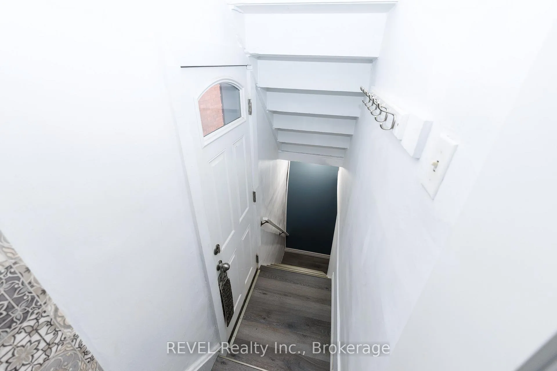 Photo 30 of 212 Maple Street, Welland, Broadway — HOMEH