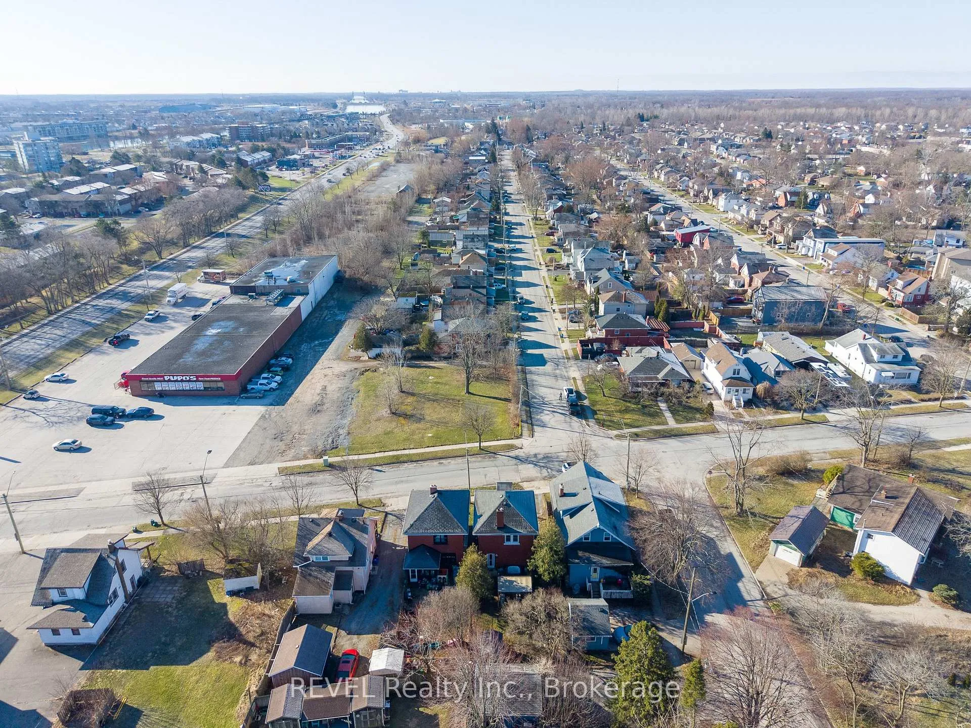 Photo 43 of 212 Maple Street, Welland, Broadway — HOMEH