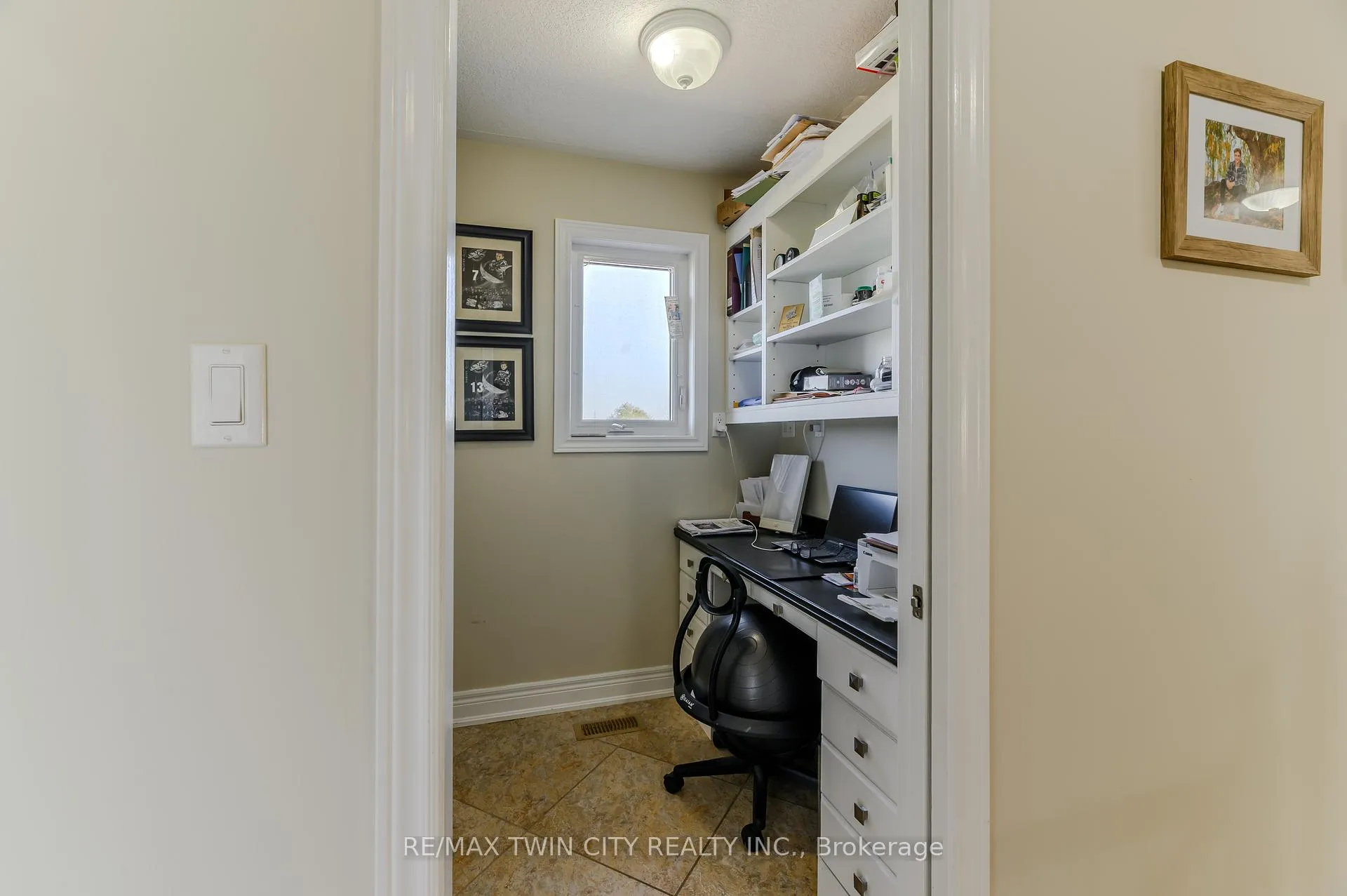 Photo 15 of 2350 Gainer Street, Thorold, Allanburg/Thorold South — HOMEH